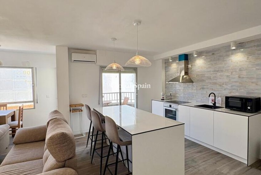 Wederverkoop - APPARTEMENT -
TORREVIEJA - Costa Blanca