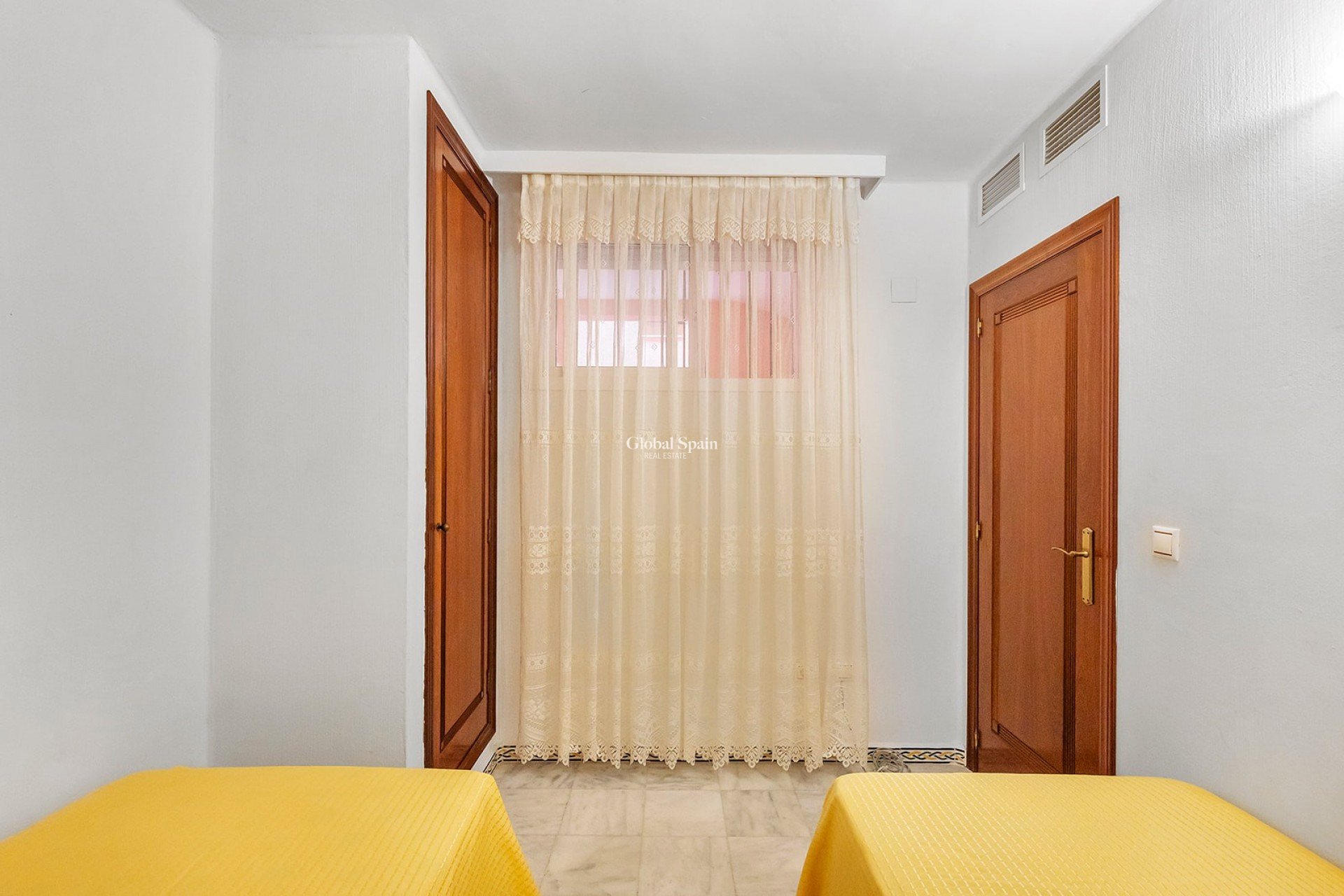 Wederverkoop - APPARTEMENT -
TORREVIEJA - Costa Blanca