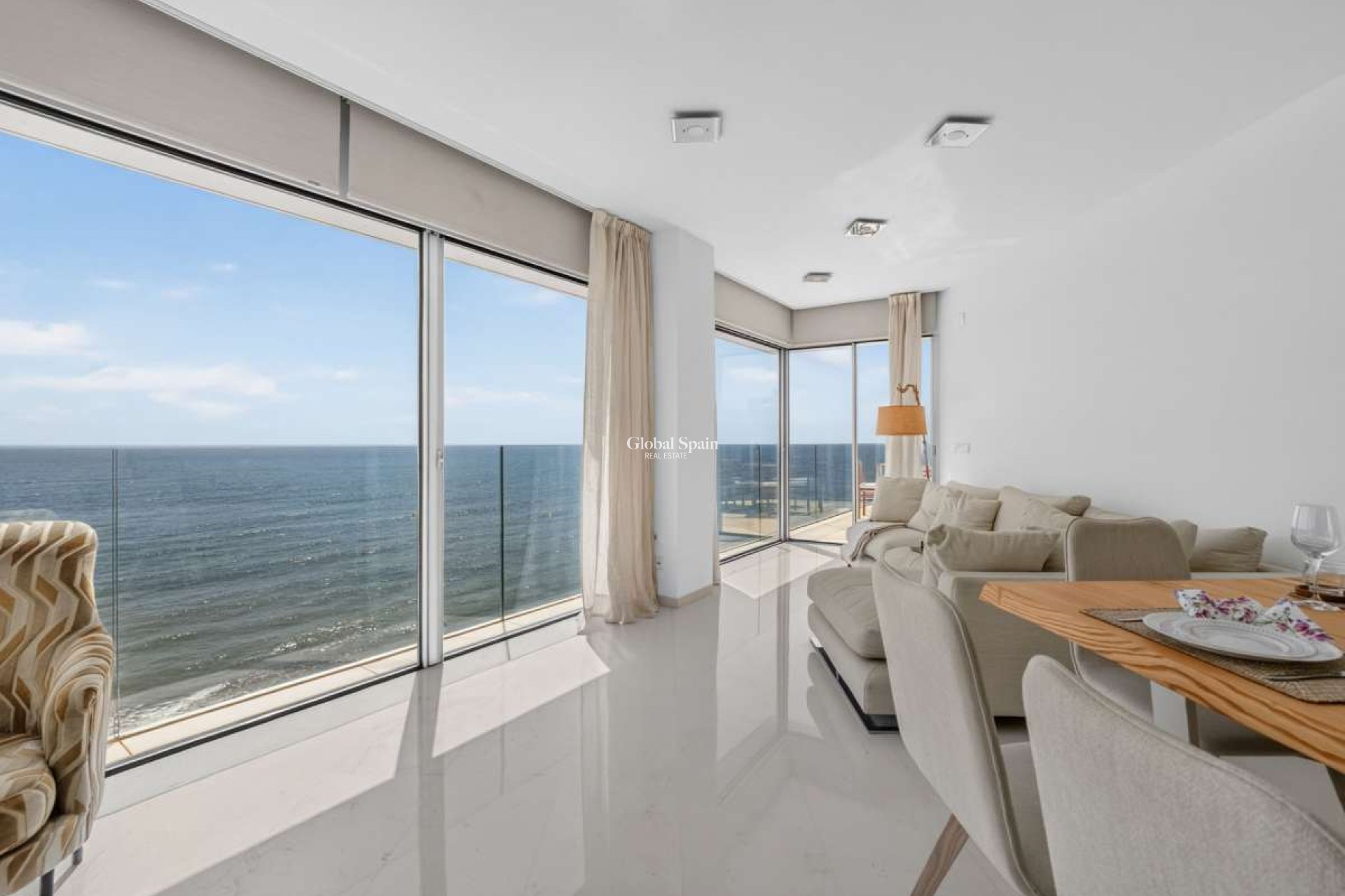 Wederverkoop - APPARTEMENT -
TORREVIEJA - Costa Blanca