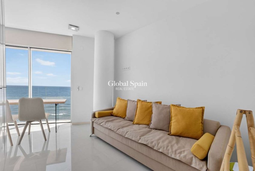Wederverkoop - APPARTEMENT -
TORREVIEJA - Costa Blanca