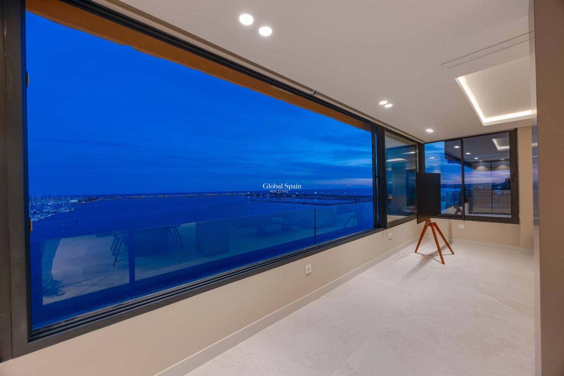 Wederverkoop - APPARTEMENT -
TORREVIEJA - Costa Blanca