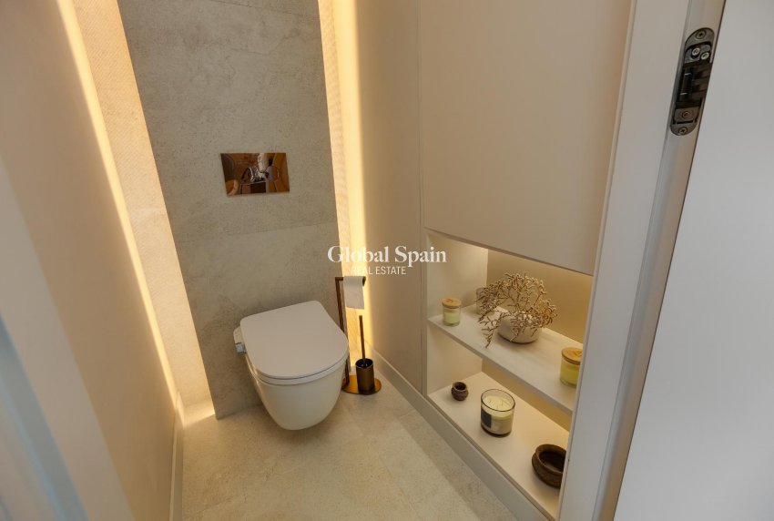 Wederverkoop - APPARTEMENT -
TORREVIEJA - Costa Blanca