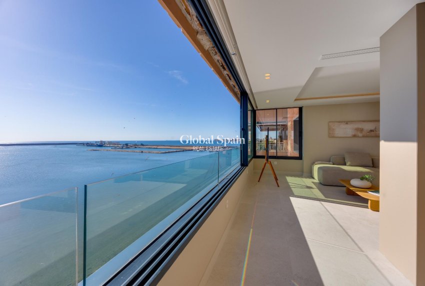 Wederverkoop - APPARTEMENT -
TORREVIEJA - Costa Blanca