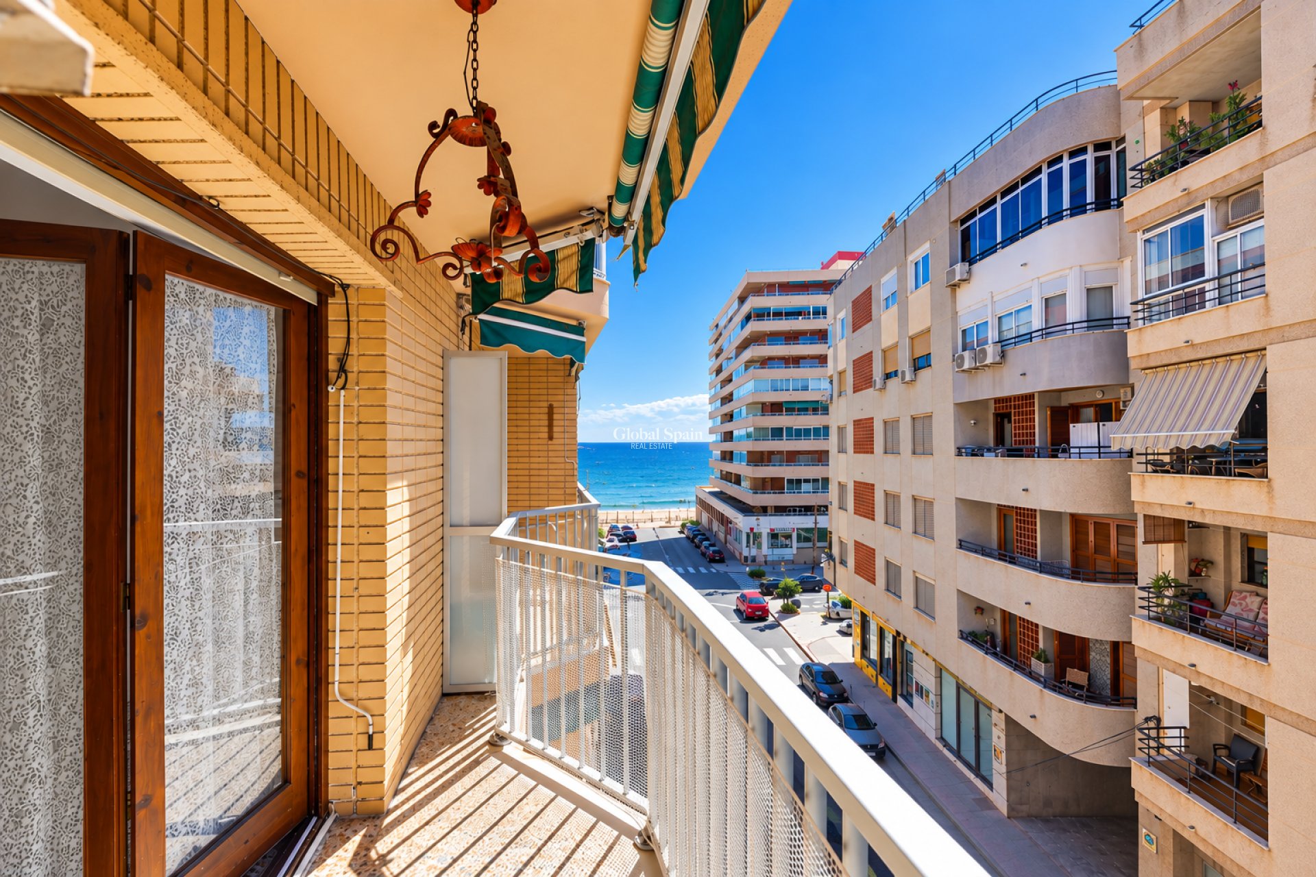 Wederverkoop - APPARTEMENT -
TORREVIEJA - Costa Blanca