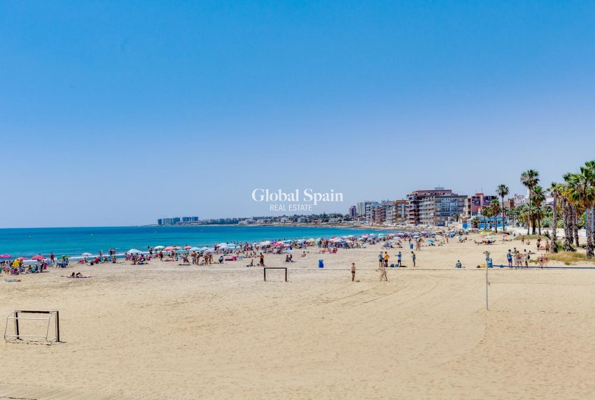 Wederverkoop - APPARTEMENT -
TORREVIEJA - Costa Blanca