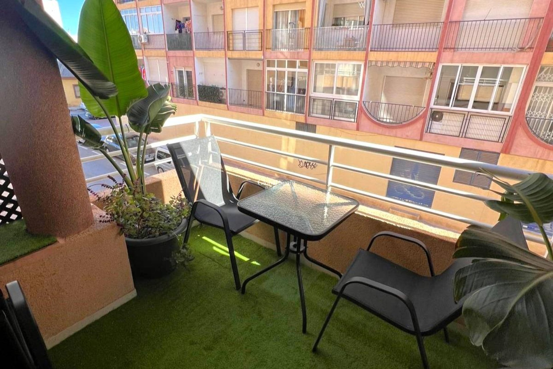 Wederverkoop - APPARTEMENT -
TORREVIEJA - Curva Del Palangre