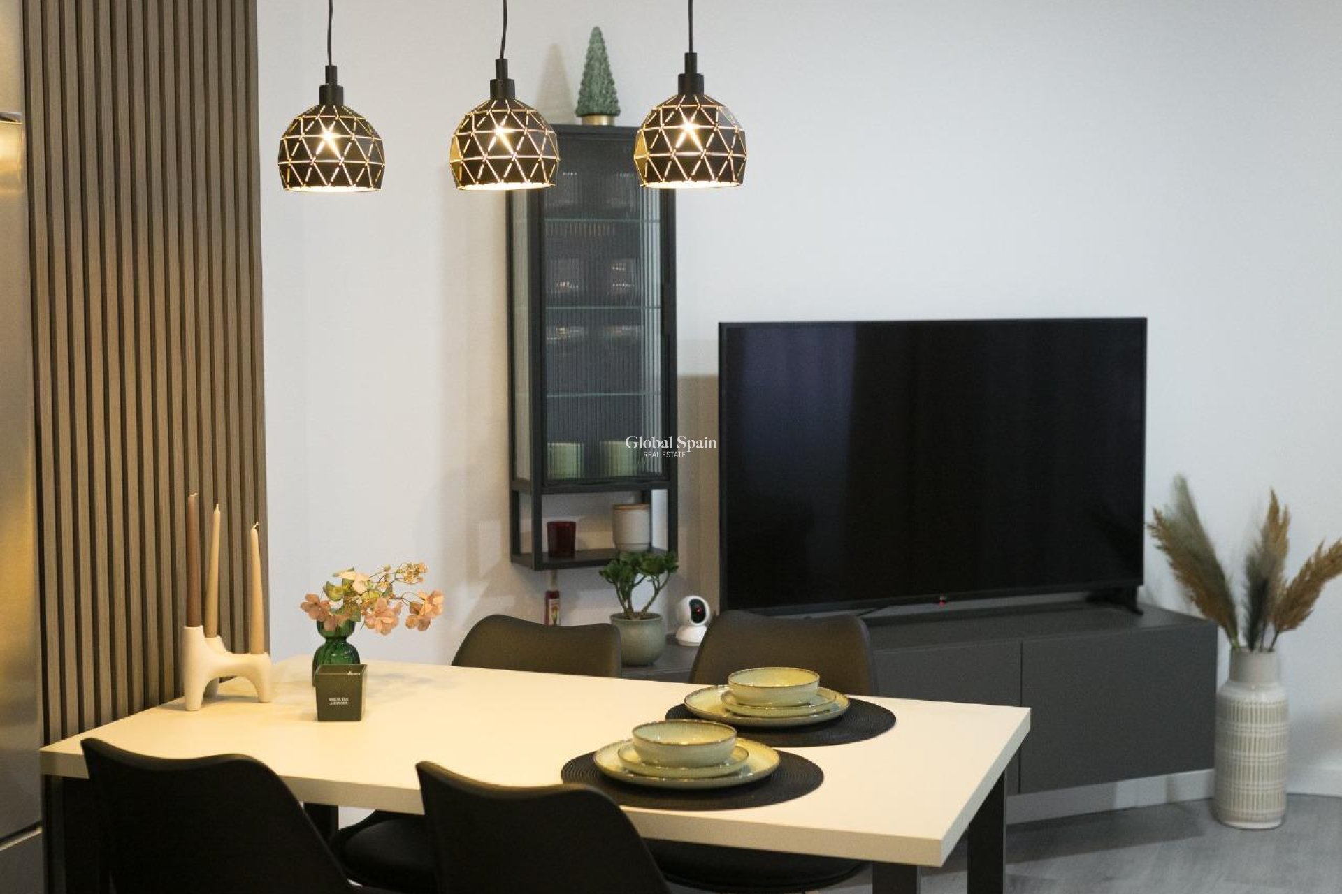 Wederverkoop - APPARTEMENT -
TORREVIEJA - Curva Del Palangre