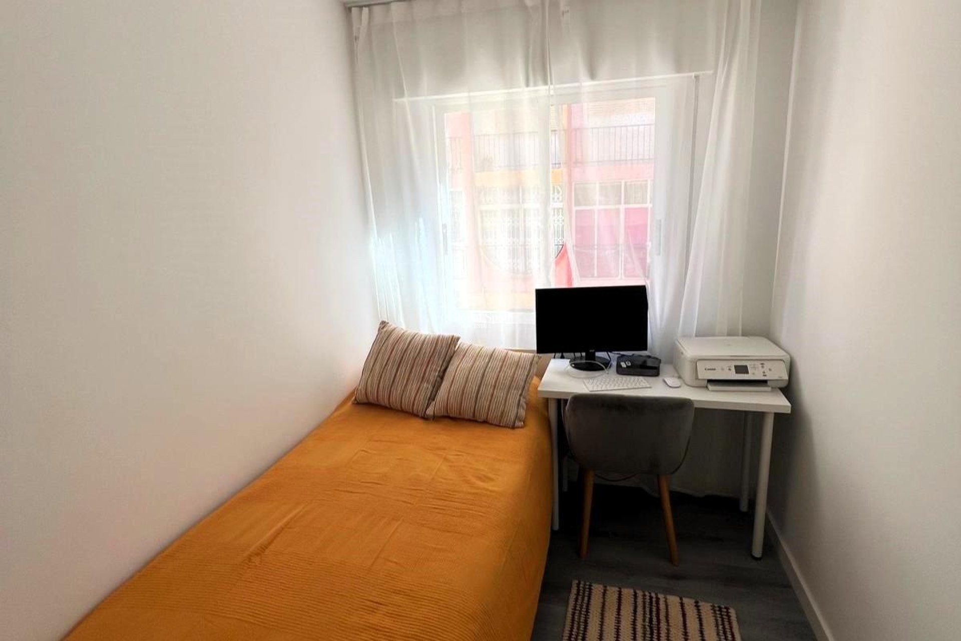 Wederverkoop - APPARTEMENT -
TORREVIEJA - Curva Del Palangre