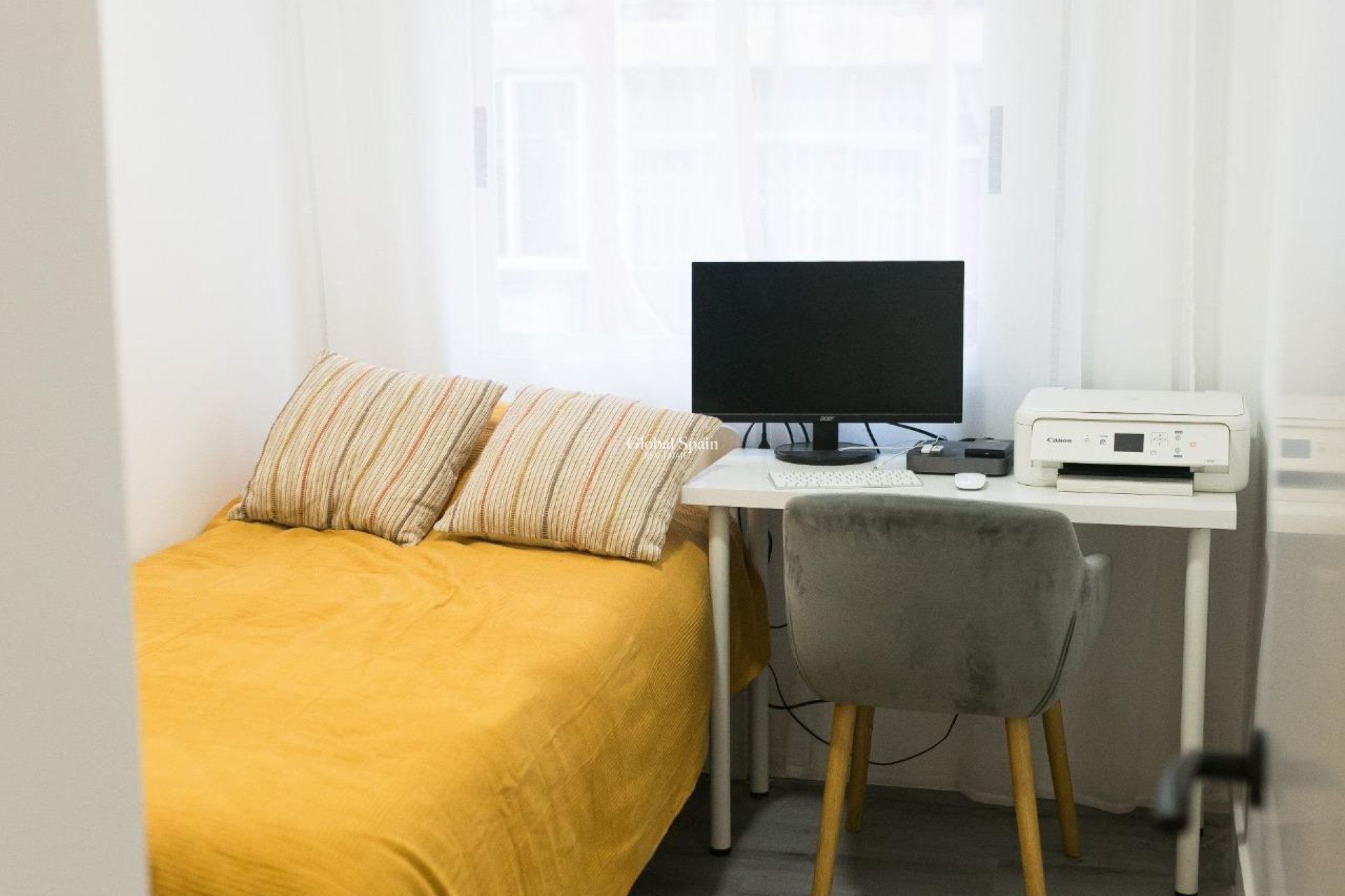 Wederverkoop - APPARTEMENT -
TORREVIEJA - Curva Del Palangre