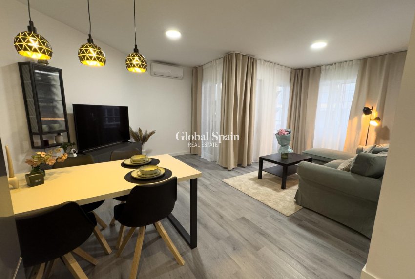 Wederverkoop - APPARTEMENT -
TORREVIEJA - Curva Del Palangre