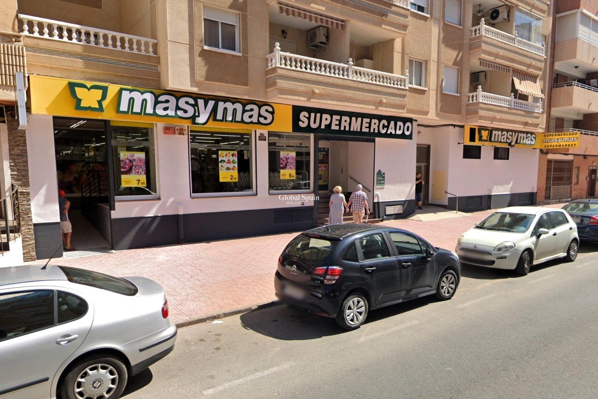Wederverkoop - APPARTEMENT -
TORREVIEJA - Curva Del Palangre