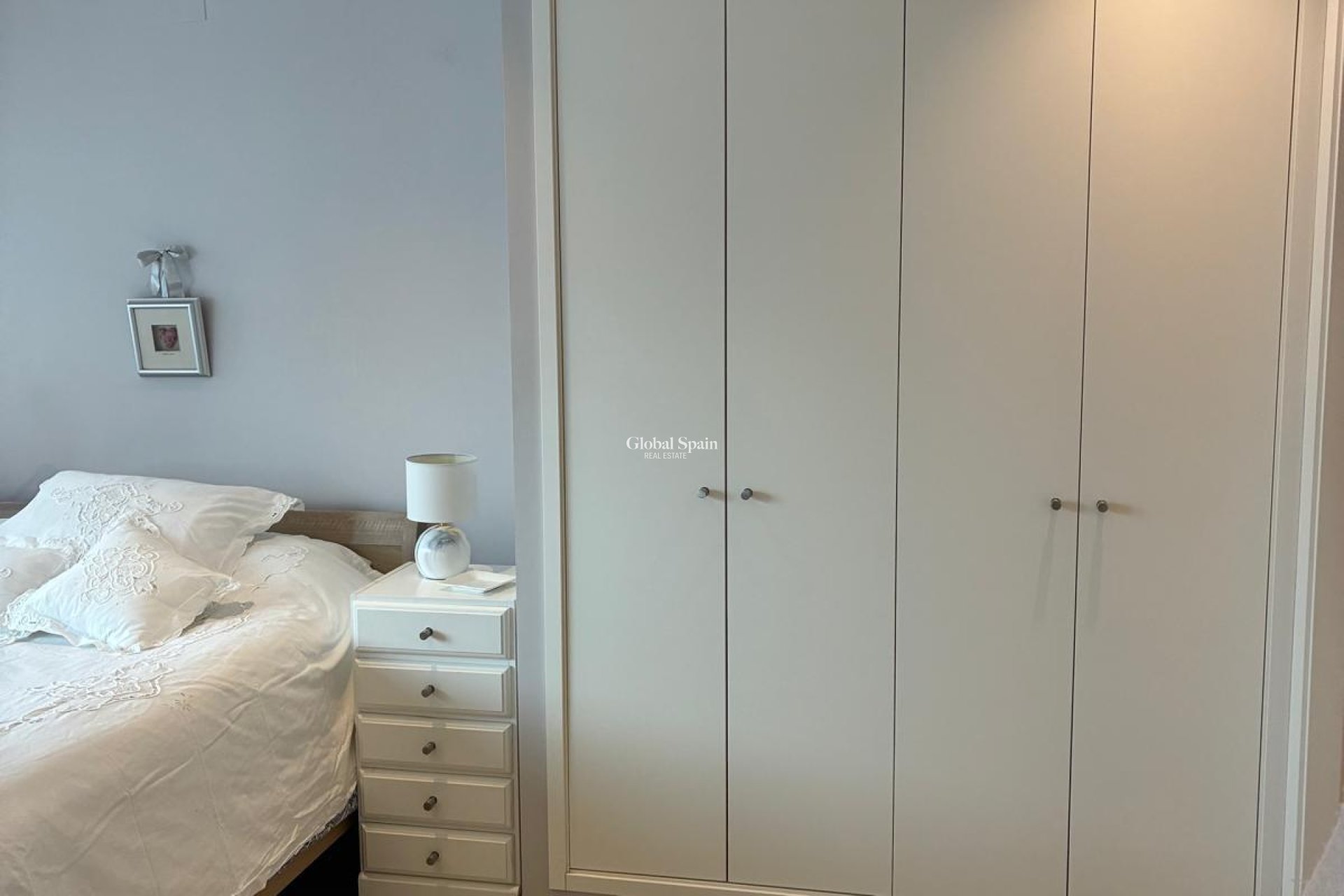 Wederverkoop - APPARTEMENT -
TORREVIEJA - El Acequión - Los Náufragos