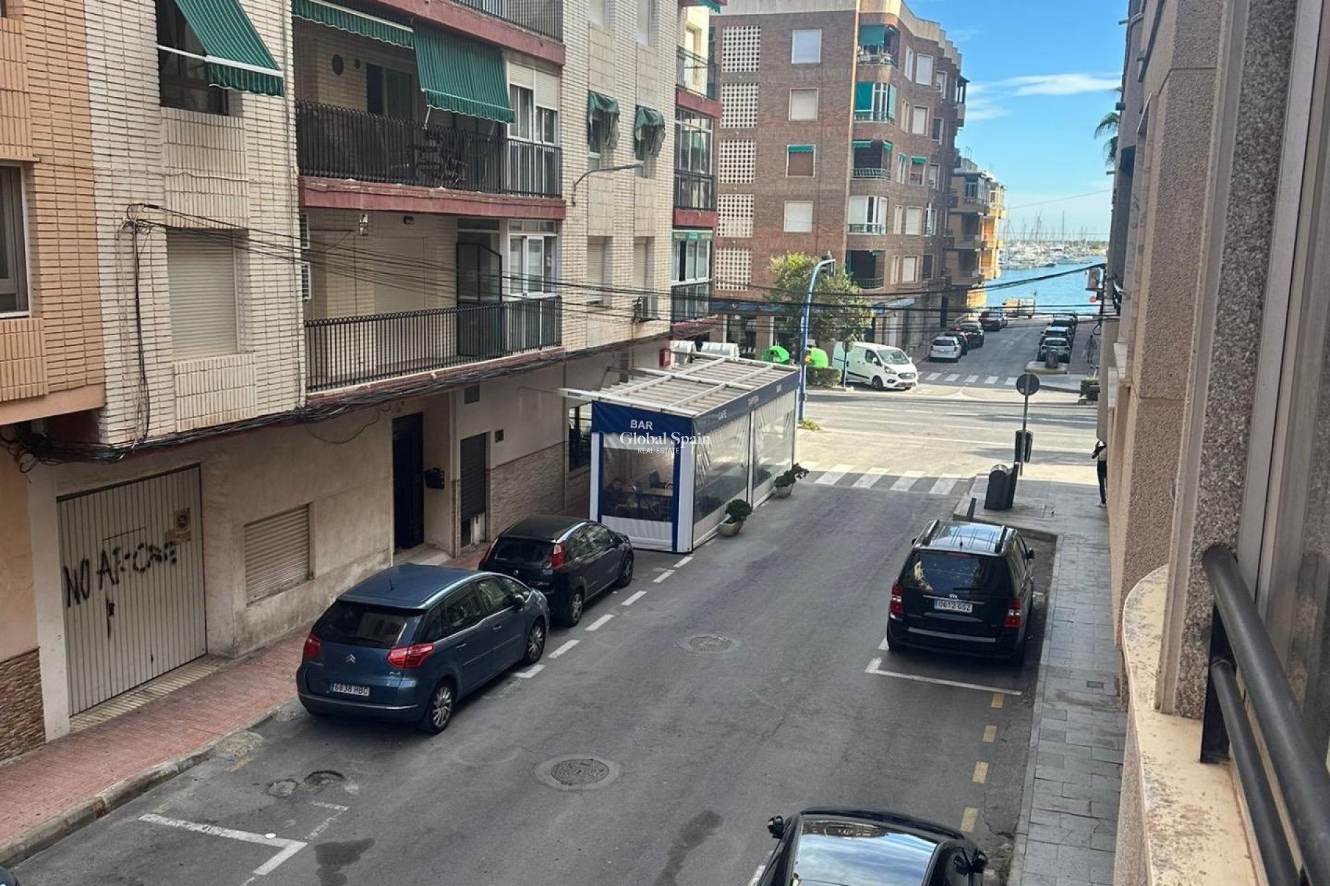 Wederverkoop - APPARTEMENT -
TORREVIEJA - El Acequión - Los Náufragos