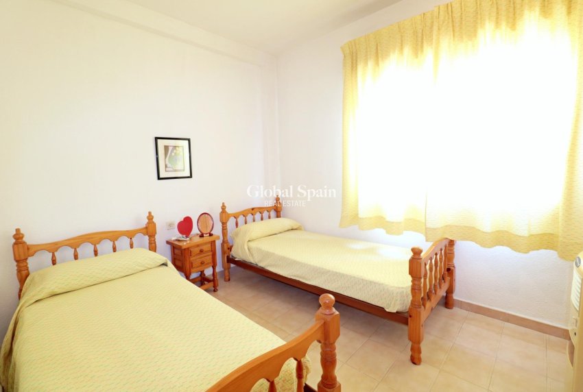 Wederverkoop - APPARTEMENT -
TORREVIEJA - El Acequión - Los Náufragos
