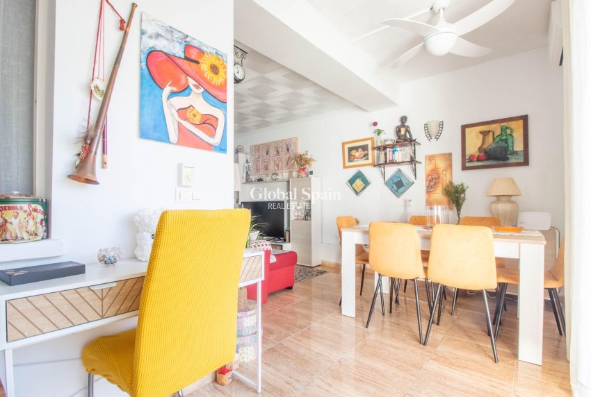 Wederverkoop - APPARTEMENT -
TORREVIEJA - El chaparral