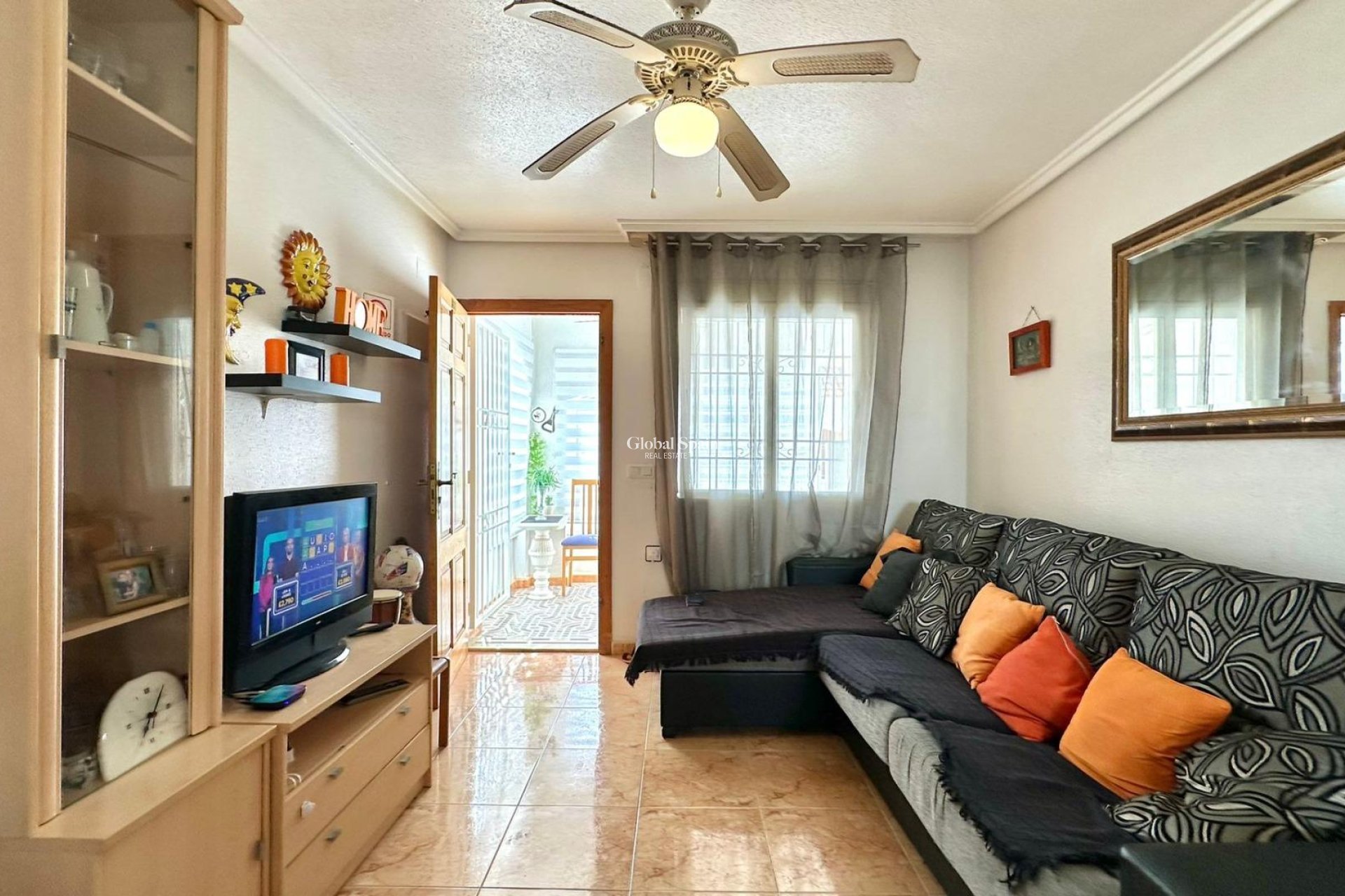 Wederverkoop - APPARTEMENT -
TORREVIEJA - El limonar