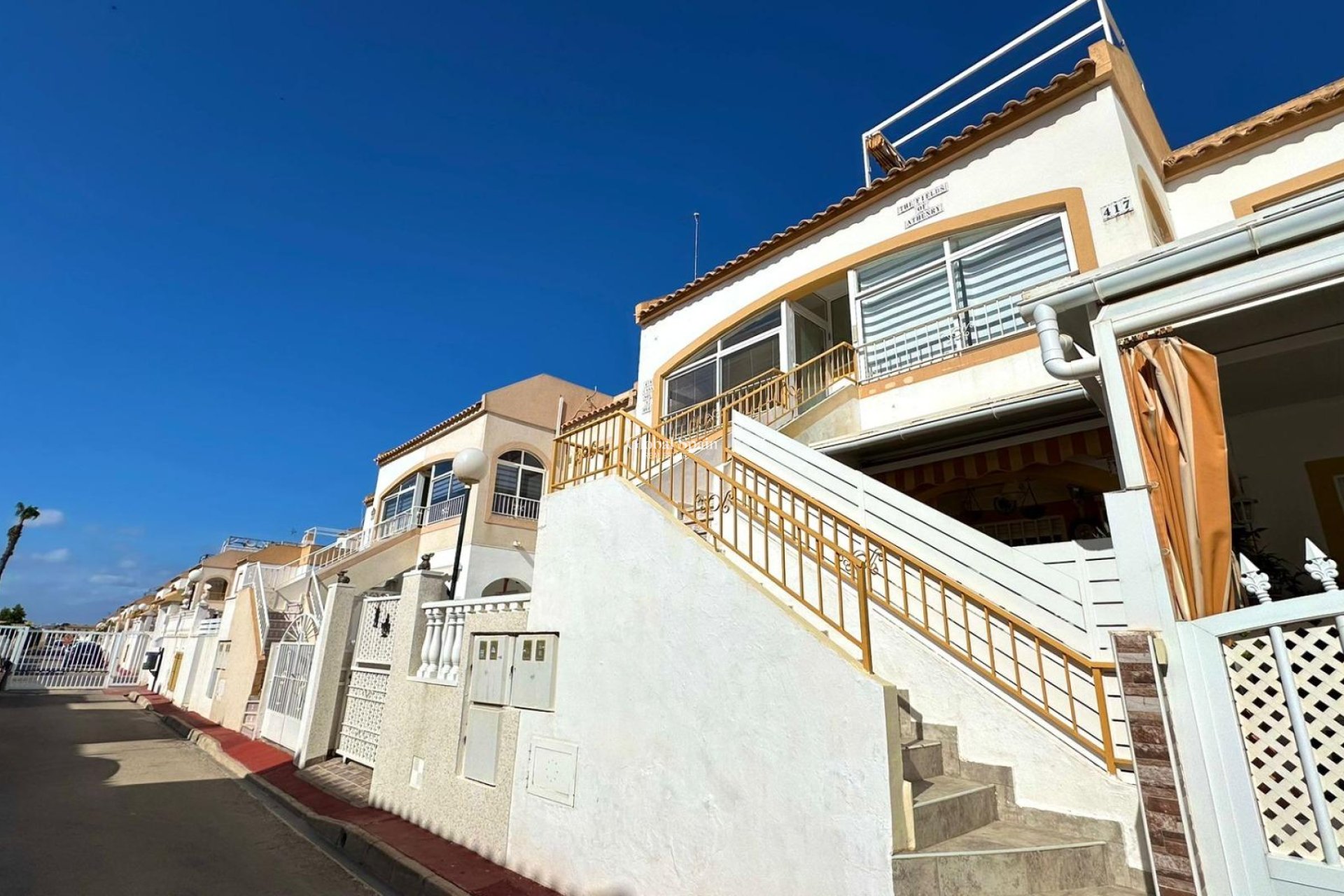 Wederverkoop - APPARTEMENT -
TORREVIEJA - El limonar