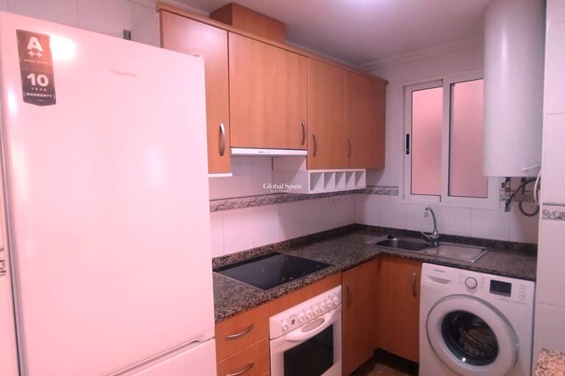 Wederverkoop - APPARTEMENT -
TORREVIEJA - El molino