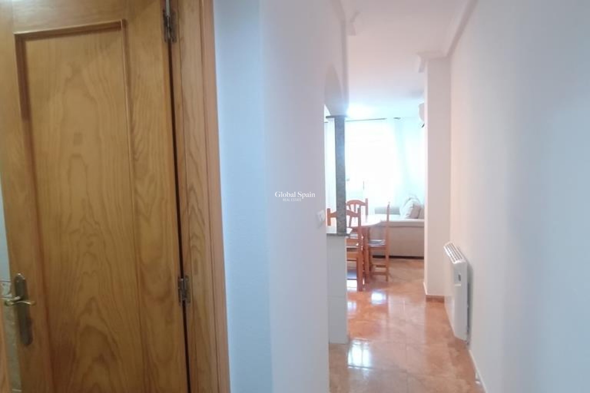 Wederverkoop - APPARTEMENT -
TORREVIEJA - El molino