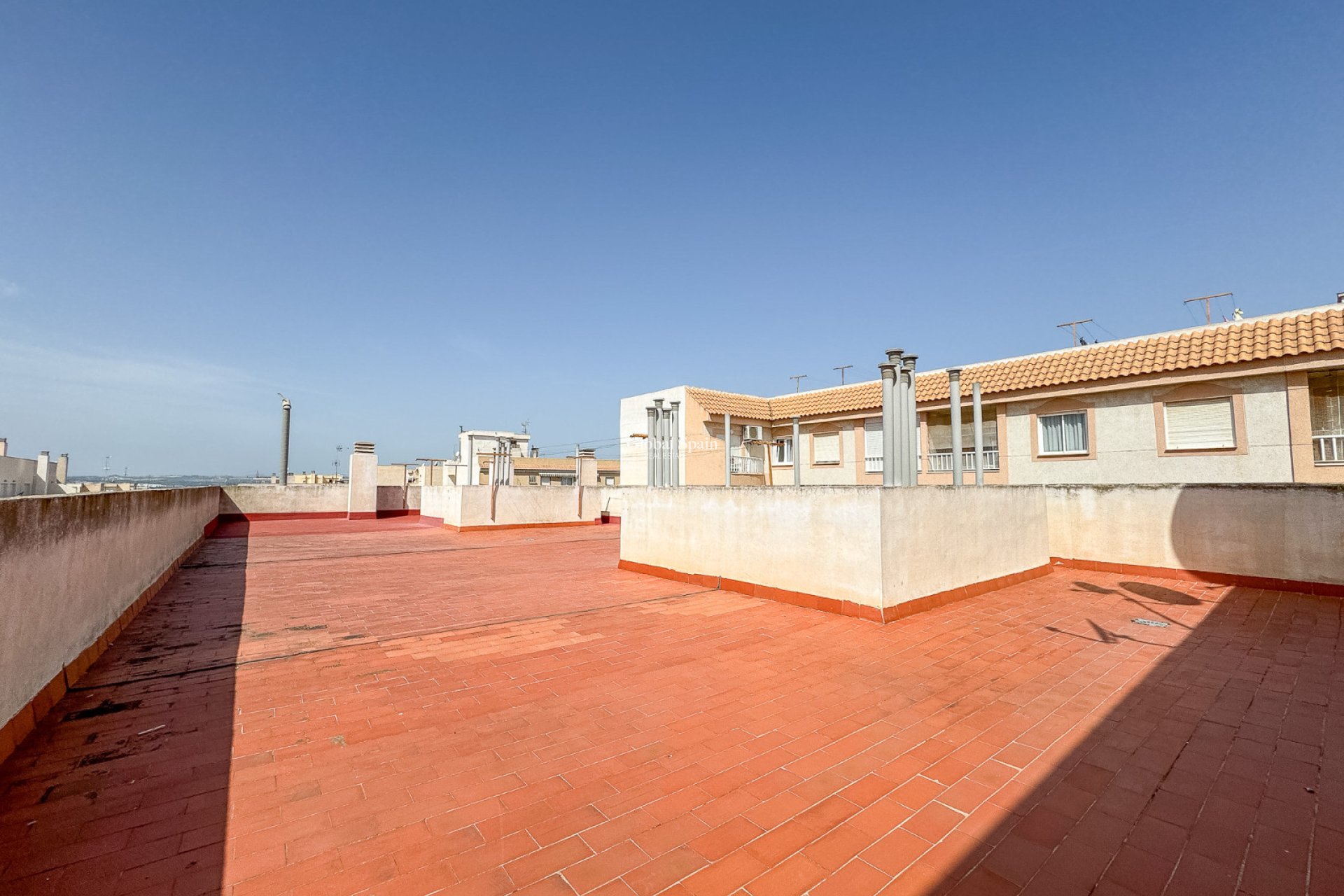 Wederverkoop - APPARTEMENT -
TORREVIEJA - El molino