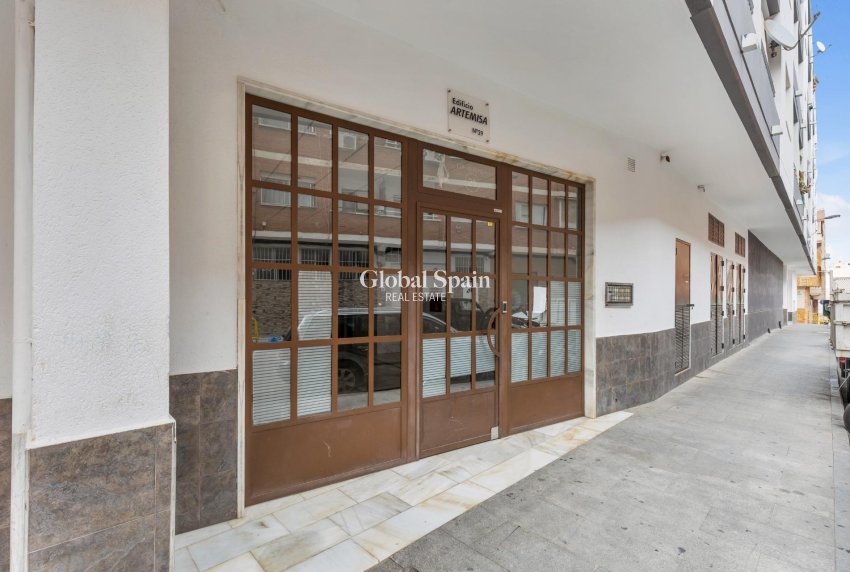 Wederverkoop - APPARTEMENT -
TORREVIEJA - El Molino