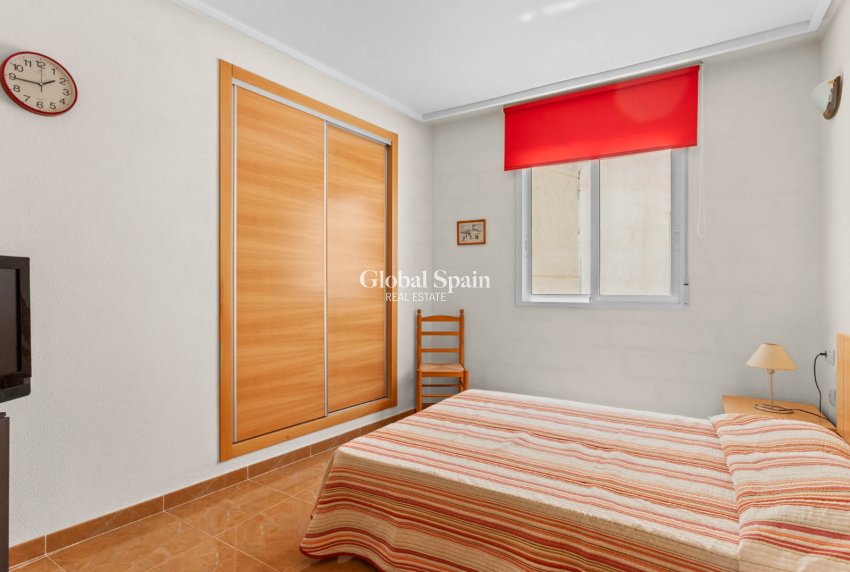 Wederverkoop - Appartement -
TORREVIEJA - El molino