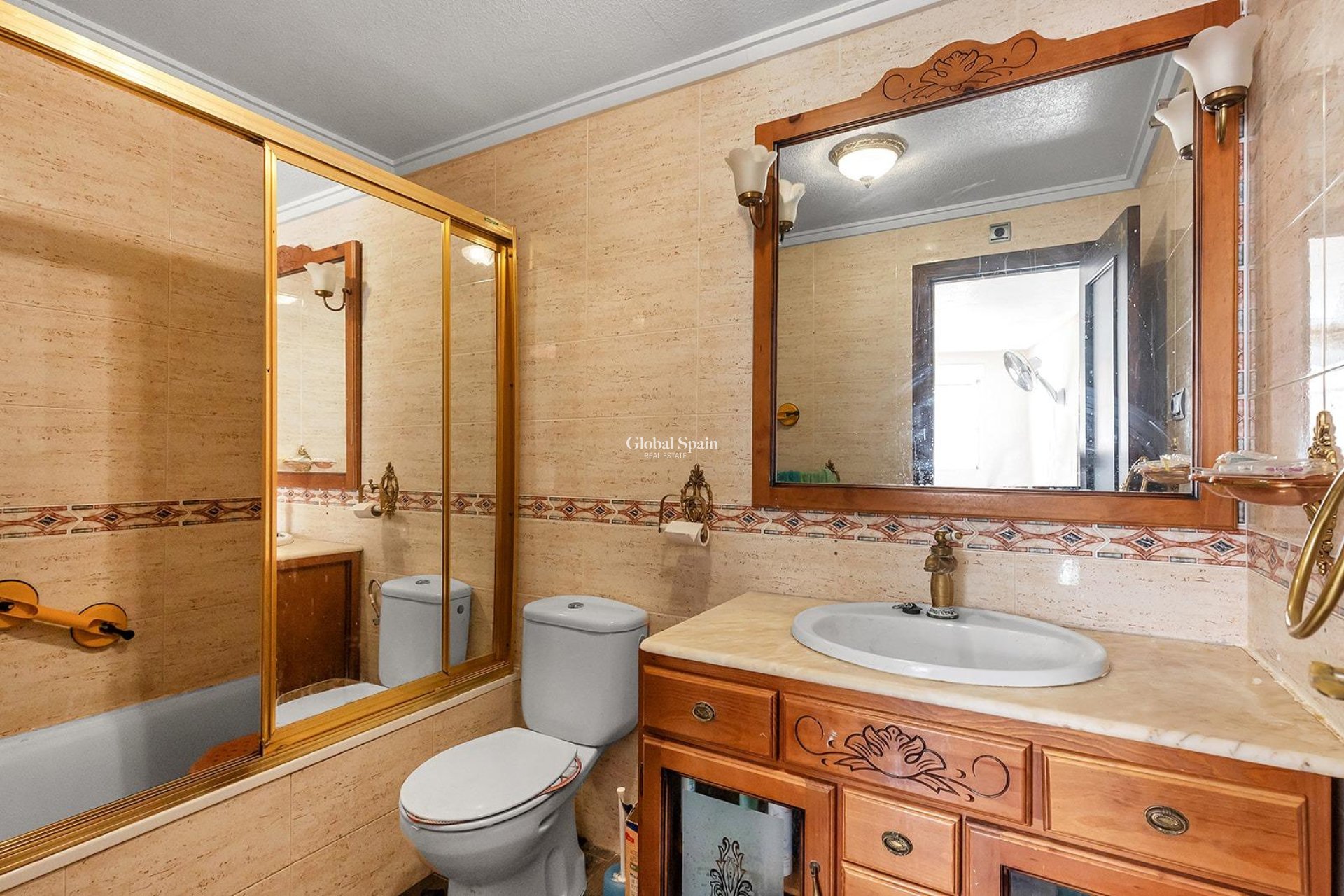 Wederverkoop - Appartement -
TORREVIEJA - Estacion de autobuses