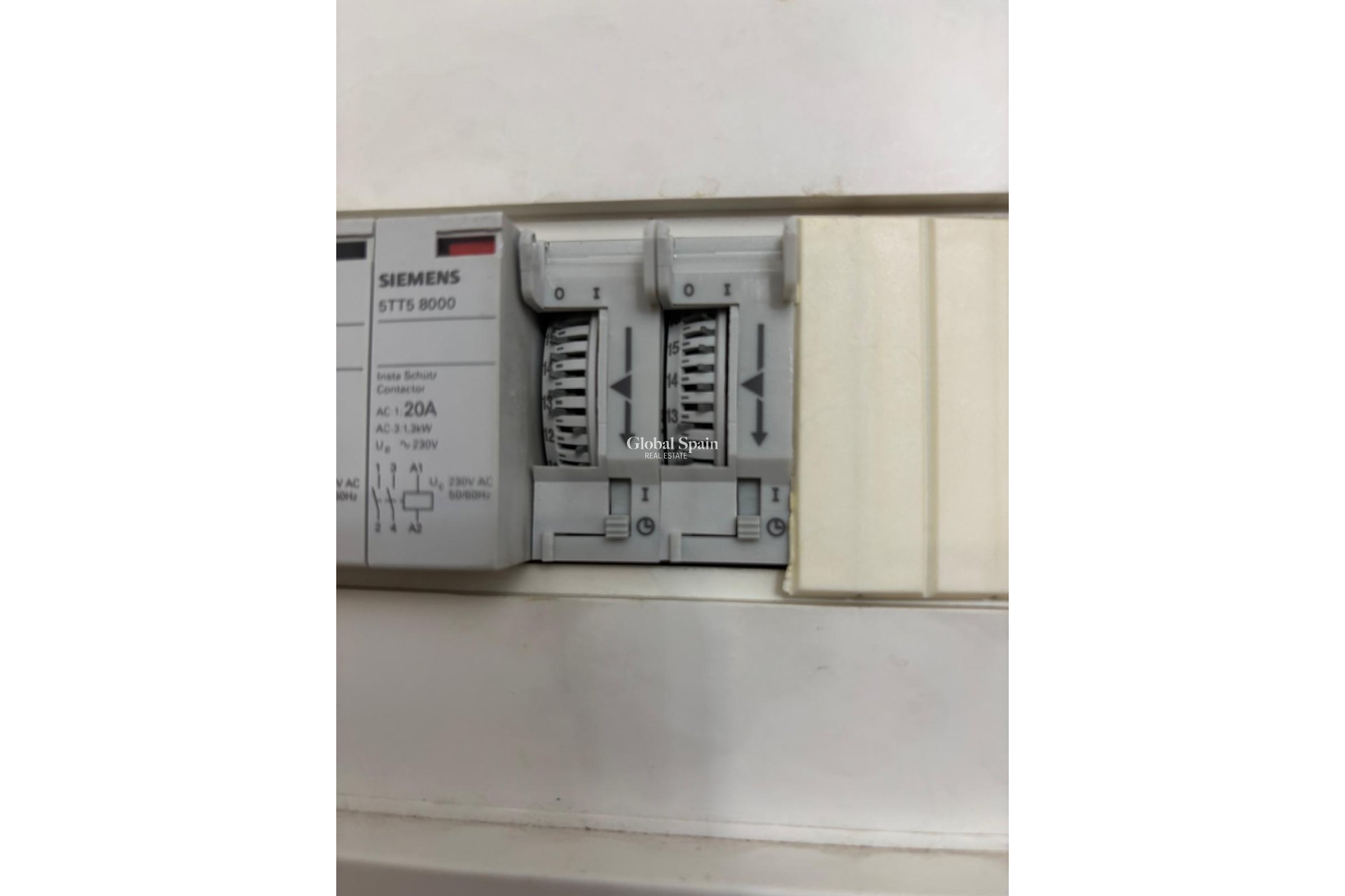 Wederverkoop - APPARTEMENT -
TORREVIEJA - Estacion de autobuses