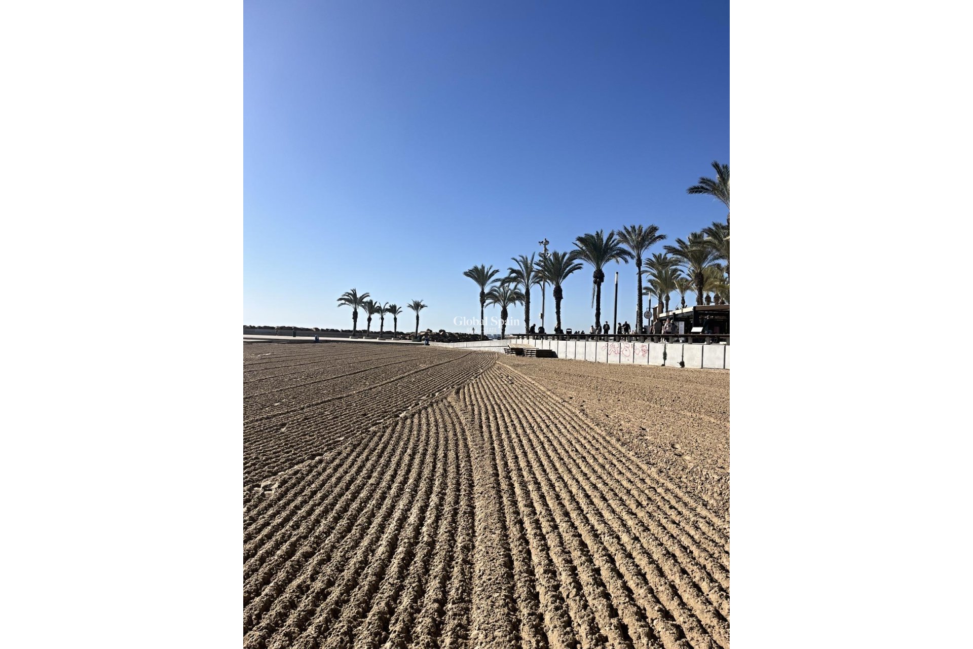 Wederverkoop - APPARTEMENT -
TORREVIEJA - Estacion de autobuses