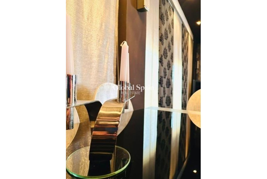 Wederverkoop - APPARTEMENT -
TORREVIEJA - Estacion de autobuses