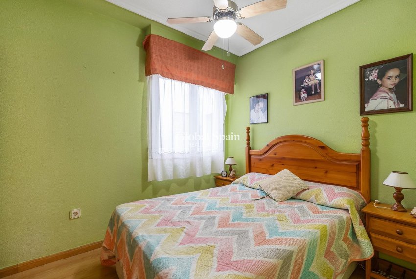 Wederverkoop - APPARTEMENT -
TORREVIEJA - Estacion de autobuses