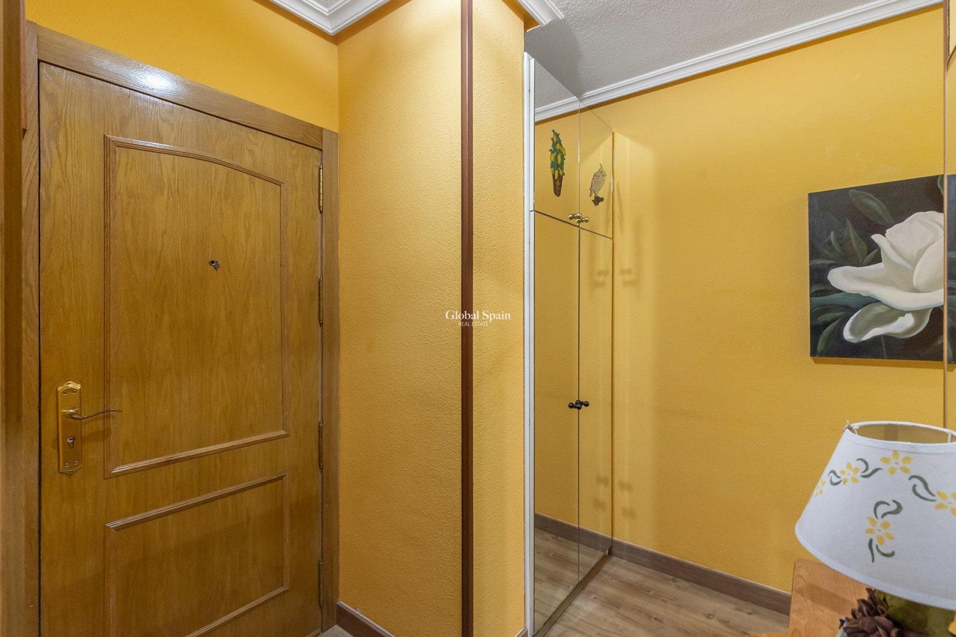 Wederverkoop - APPARTEMENT -
TORREVIEJA - Estacion de autobuses