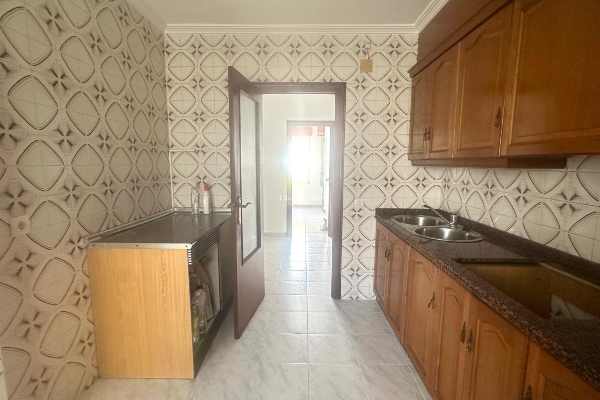 Wederverkoop - APPARTEMENT -
TORREVIEJA - Estacion de autobuses