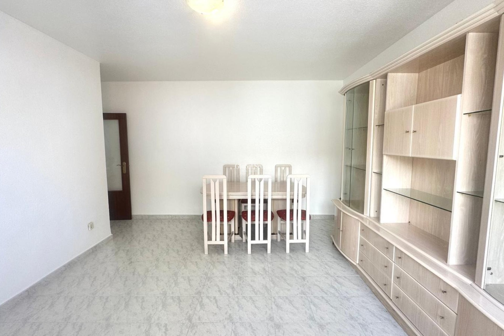 Wederverkoop - APPARTEMENT -
TORREVIEJA - Estacion de autobuses