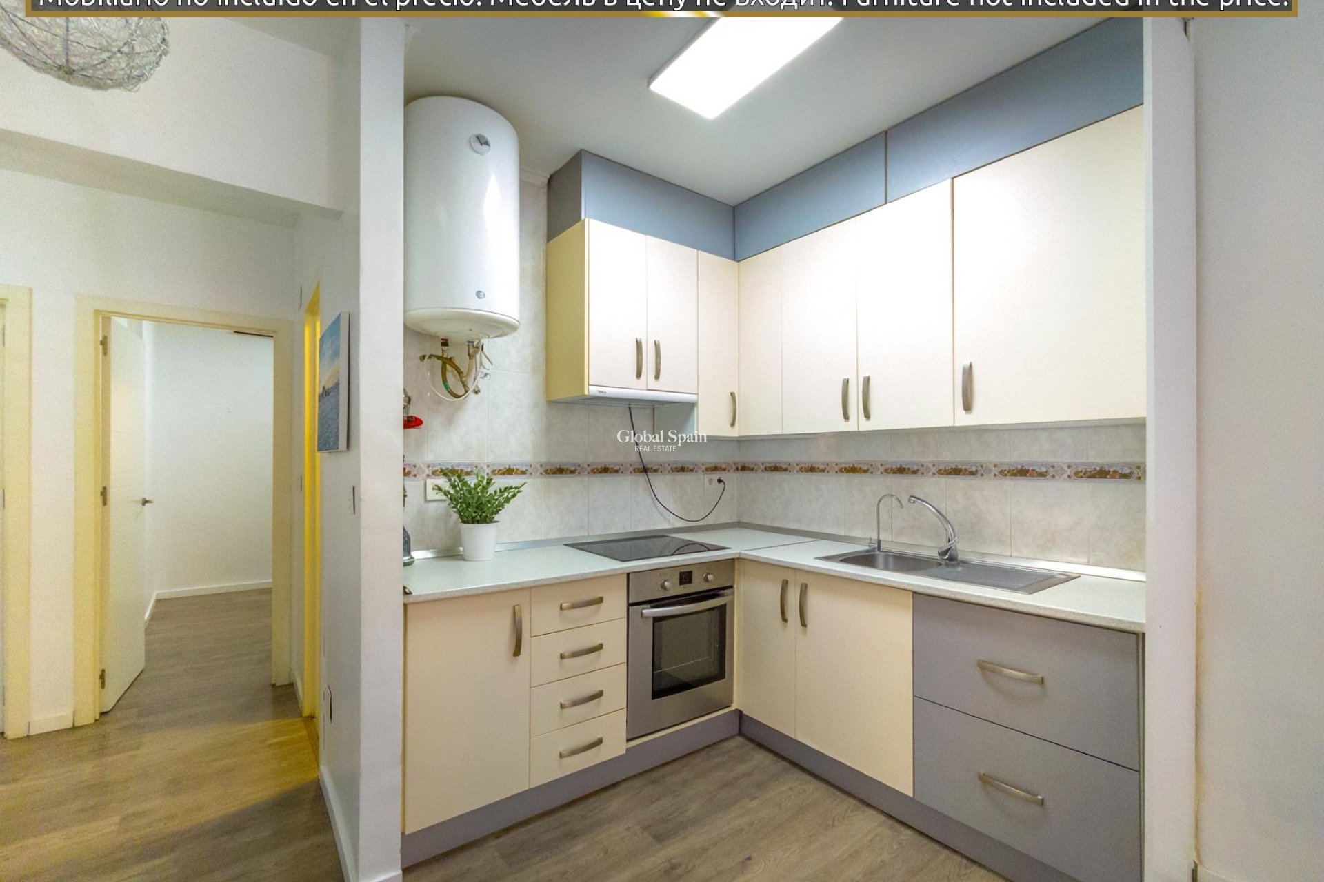 Wederverkoop - APPARTEMENT -
TORREVIEJA - Estacion de autobuses