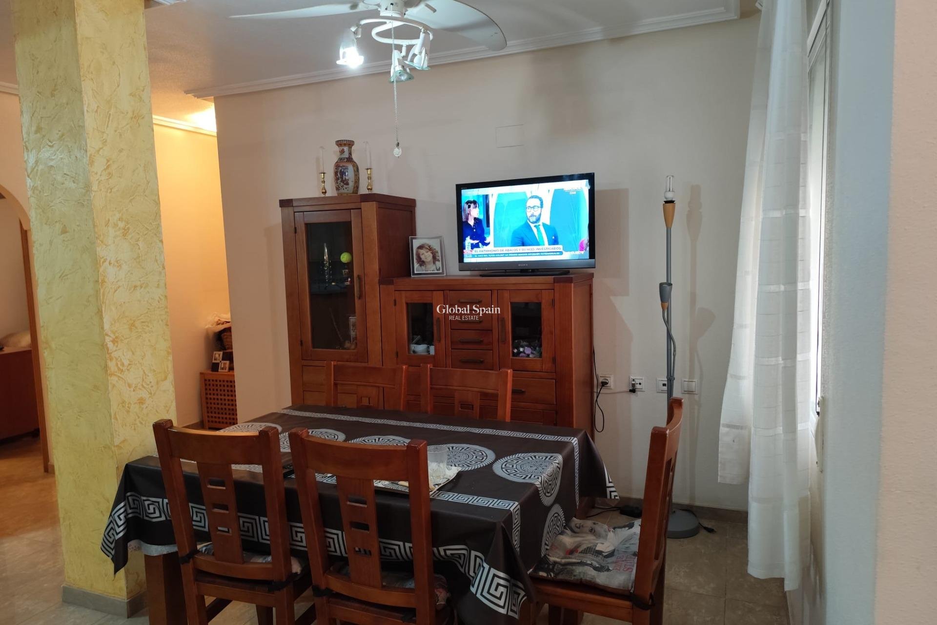 Wederverkoop - APPARTEMENT -
TORREVIEJA - Estacion de autobuses