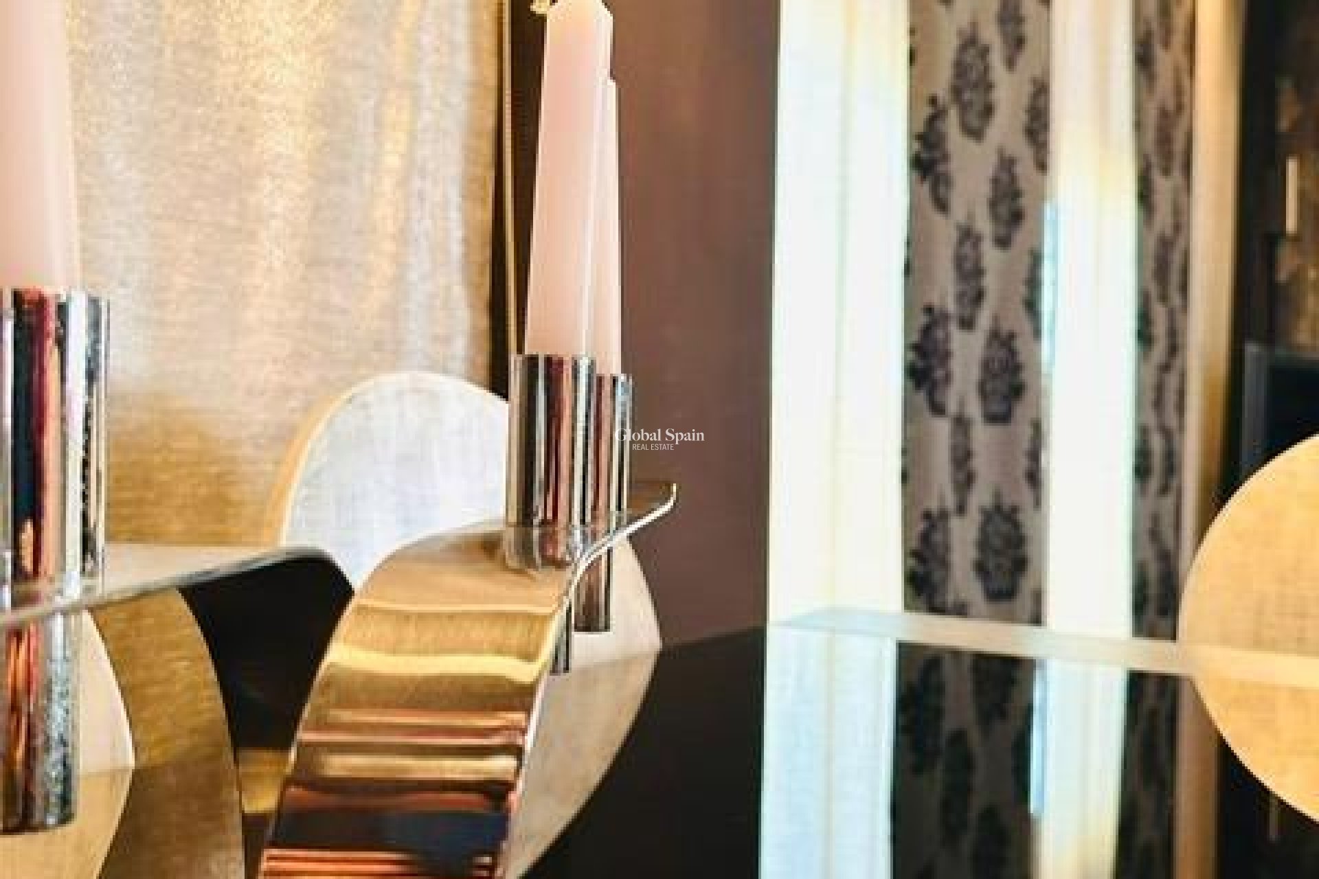 Wederverkoop - APPARTEMENT -
TORREVIEJA - Estacion de autobuses