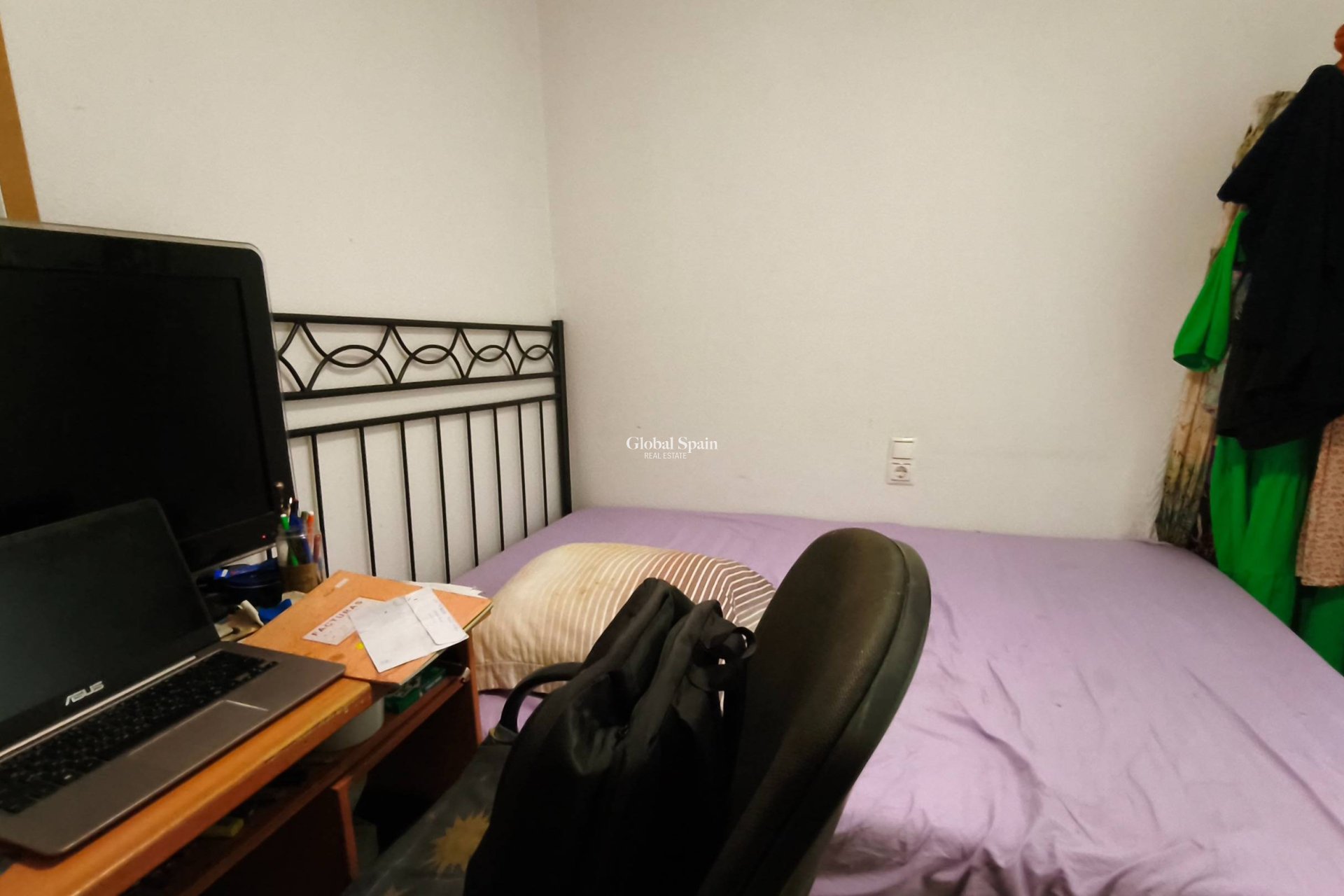 Wederverkoop - APPARTEMENT -
TORREVIEJA - Estacion de autobuses