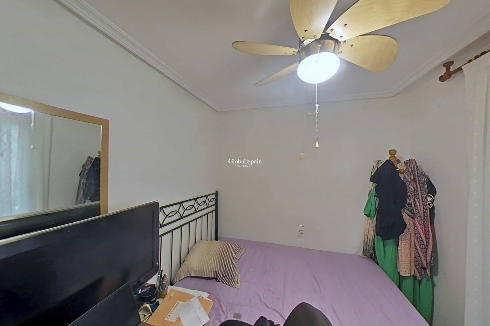 Wederverkoop - APPARTEMENT -
TORREVIEJA - Estacion de autobuses