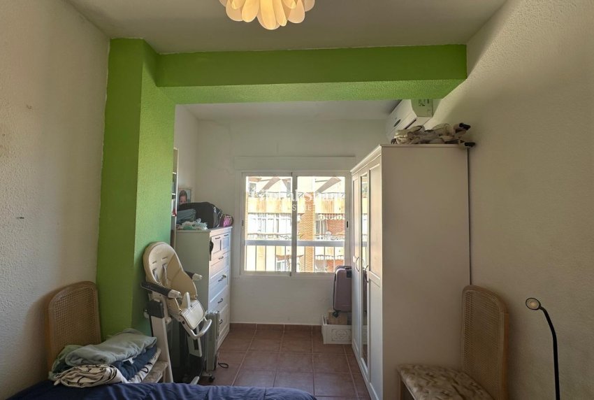 Wederverkoop - APPARTEMENT -
TORREVIEJA - Estacion de autobuses