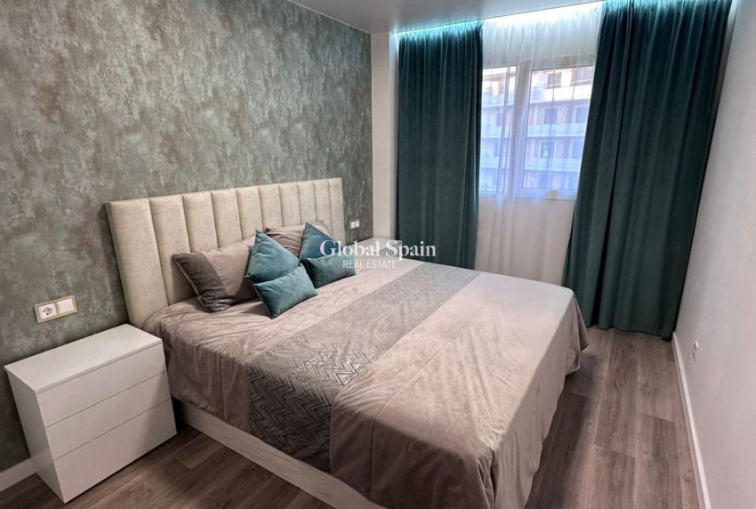 Wederverkoop - APPARTEMENT -
TORREVIEJA - Estacion de autobuses