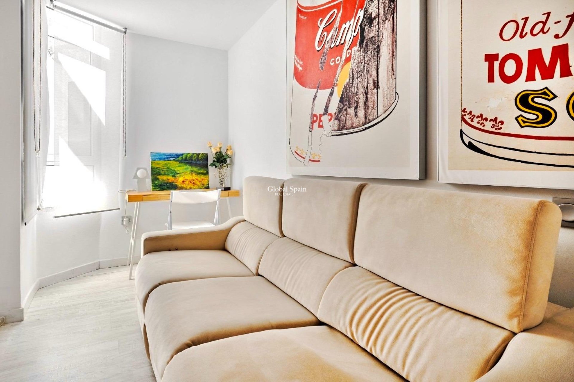 Wederverkoop - APPARTEMENT -
TORREVIEJA - Estacion de autobuses