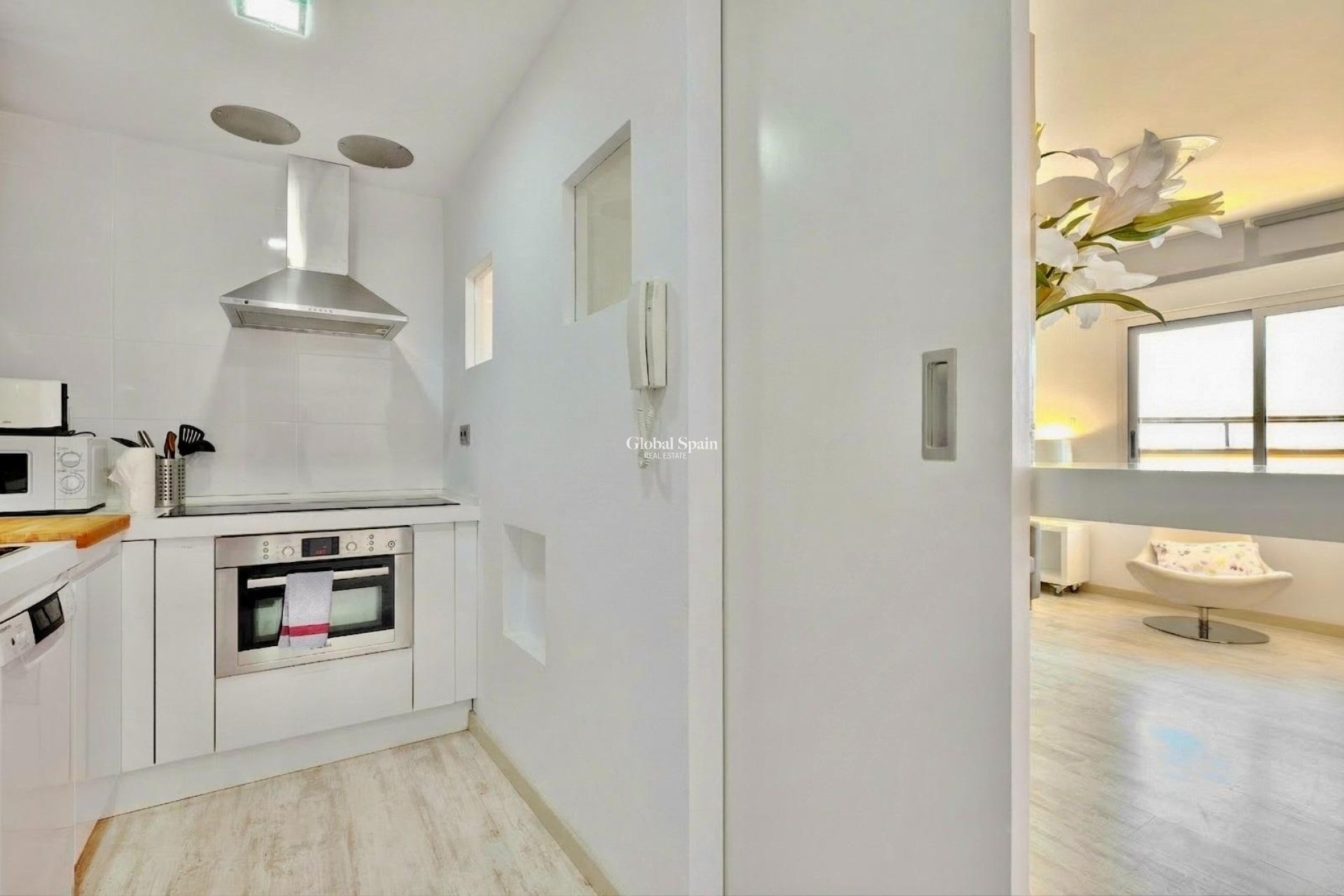 Wederverkoop - APPARTEMENT -
TORREVIEJA - Estacion de autobuses