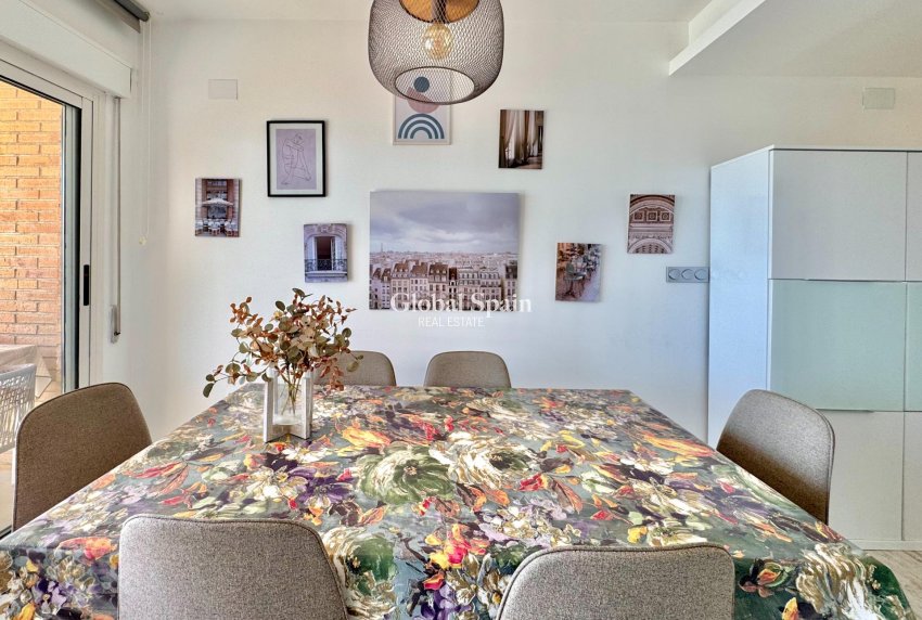 Wederverkoop - APPARTEMENT -
TORREVIEJA - Estacion de autobuses