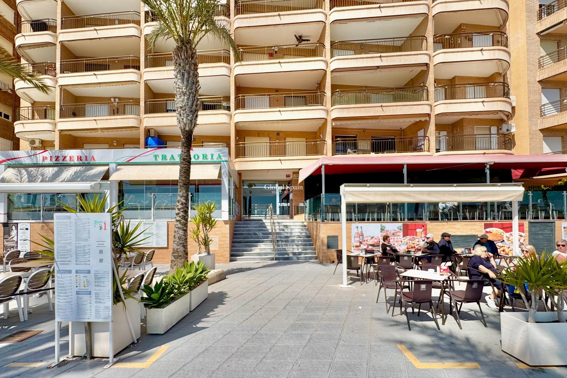 Wederverkoop - APPARTEMENT -
TORREVIEJA - Estacion de autobuses