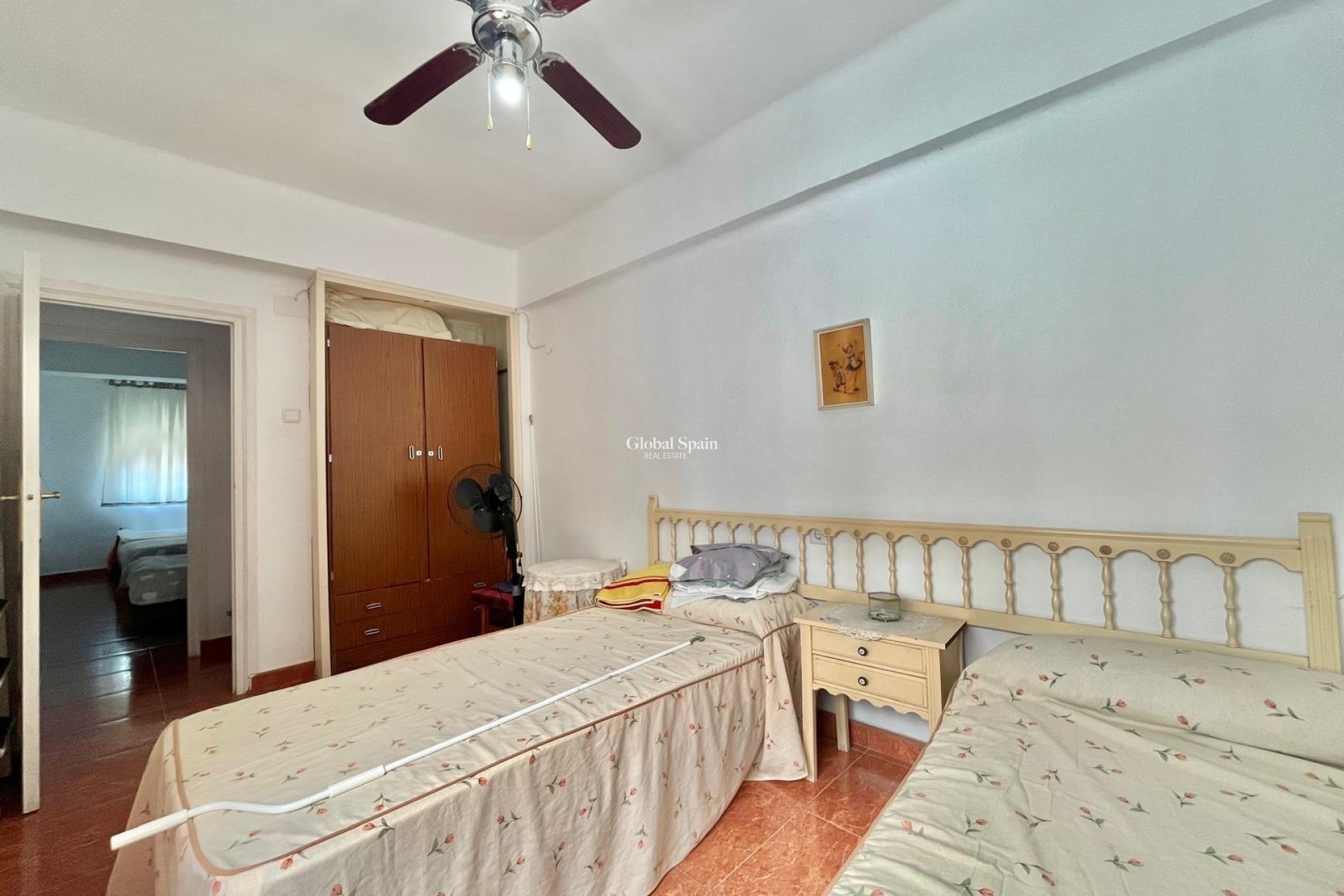 Wederverkoop - APPARTEMENT -
TORREVIEJA - Estacion de autobuses