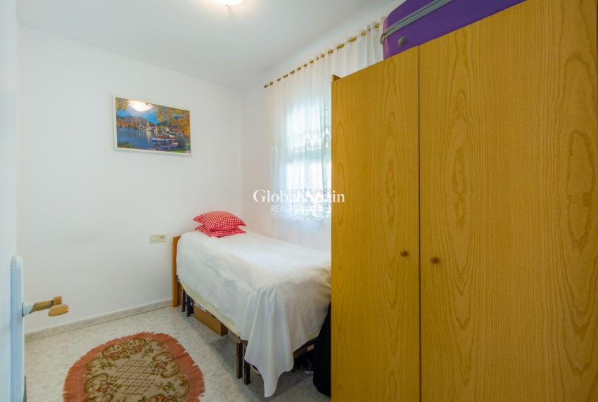 Wederverkoop - APPARTEMENT -
TORREVIEJA - Estacion de autobuses
