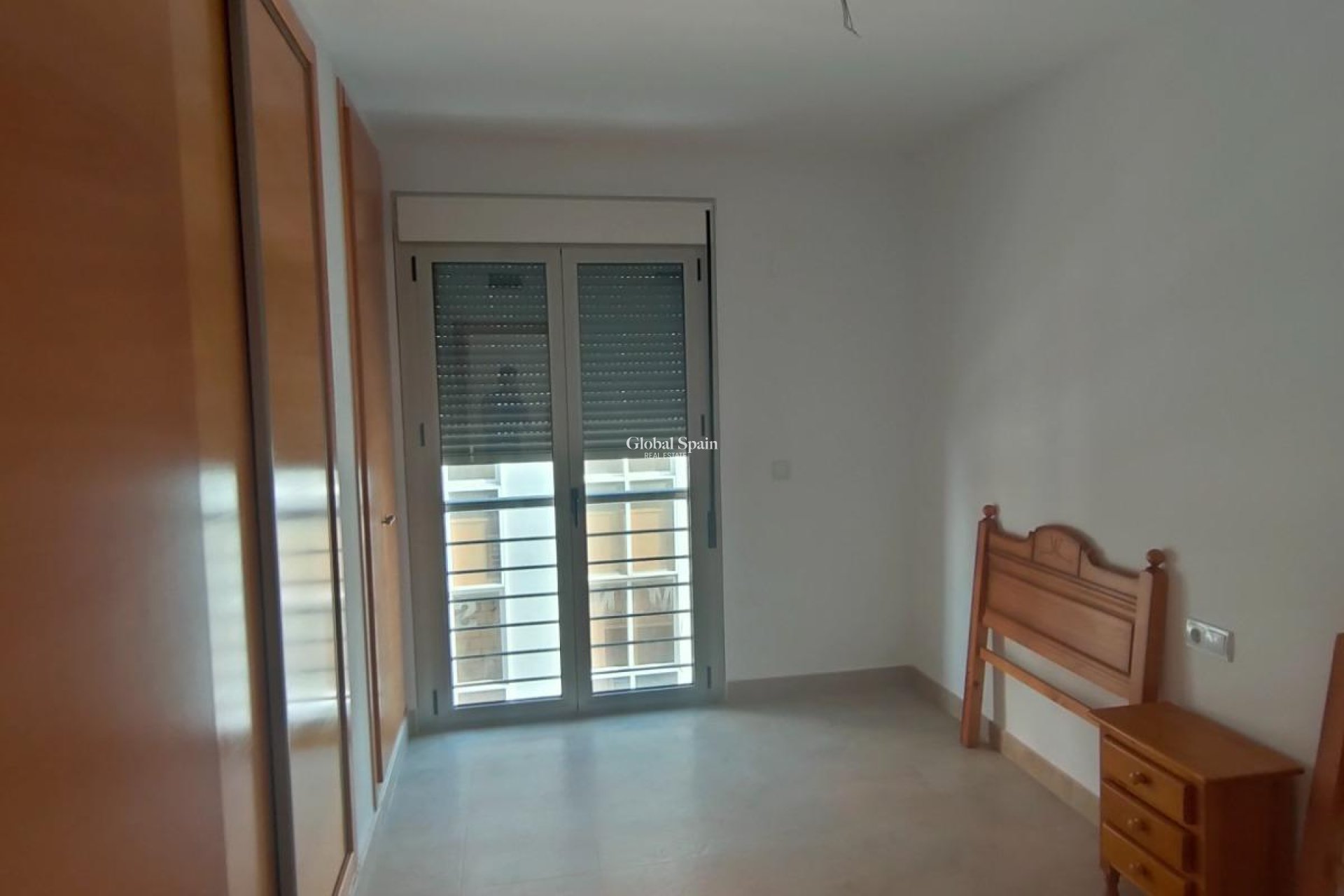 Wederverkoop - APPARTEMENT -
TORREVIEJA - Estacion de autobuses