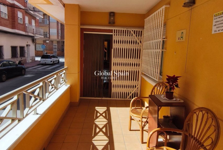 Wederverkoop - APPARTEMENT -
TORREVIEJA - Estacion de autobuses