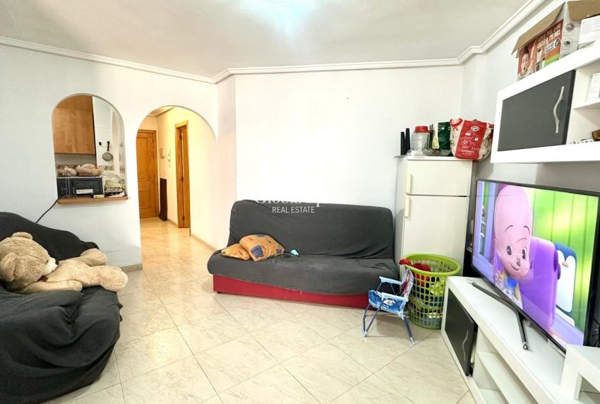 Wederverkoop - APPARTEMENT -
TORREVIEJA - Estacion de autobuses